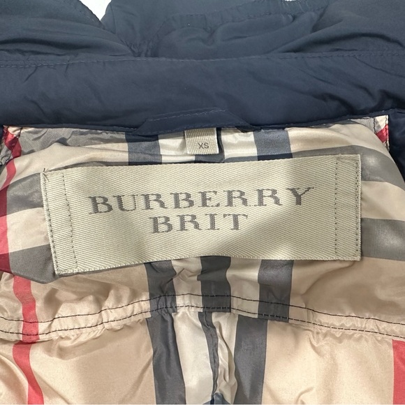 Burberry jacket - Picture 4 of 7